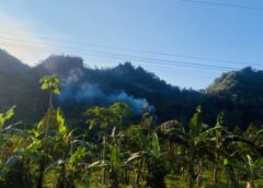 ชุมพร – ร้อนเดือด! ไฟป่าลามภูเขาสวี เจ้าหน้าที่ระดมกำลังสกัด – เตือนภัยแล้ง เสี่ยงลุกลามซ้ำ วอนชาวบ้านอย่าประมาท