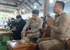 ชุมพรอาลัยทั้งเมือง! คนนับพันหลั่งน้ำตา ส่ง “สมพร ปัจฉิมเพ็ชร” อดีตรองผู้ว่าฯ ชุมพร สู่สวรรคาลัย ปิดตำนาน “นายอำเภอแหวนเพชร” ข้าราชการนักสู้เพื่อประชาชน