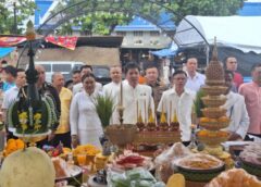 ชุมพร – บวงสรวงศาลหลักเมืองชุมพรท่ามกลางสายฝน