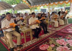 ศรัทธาแน่นวัดทุ่งไทรทอง! จัดทอดผ้าป่าสามัคคีสมทบทุนอบรมวิปัสสนาจารย์ พุทธศาสนิกชนร่วมบุญคับคั่ง