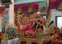 ชุมพร –    แห่ทะลัก! ‘วัดเขาเจดีย์’ วันเข้าพรรษา ศรัทธาล้นวัด สายมูไม่พลาดกราบ ‘เจ้าแม่สบันงา’ ขอพร-ส่องเลขเด็ด ลุ้นงวด 1 ส.ค.