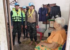 ชุมพร –  มทบ.44 – สห.มทบ.44 ลุยน้ำท่วมชุมพร เร่งเปิดทางน้ำ-ช่วยเหลือผู้สูงอายุติดค้างในบ้านพัก